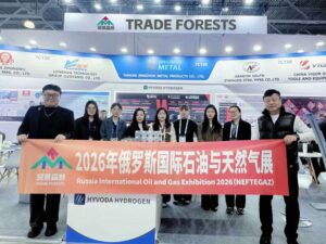 Group photo of Hyvoda at the 2026 Russian International Oil and Gas Exhibition.